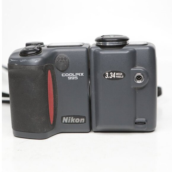 Vintage Nikon CoolPix 995 3.3MP Digital Camera Digicam Y2K Photography Travel - Picture 2 of 16